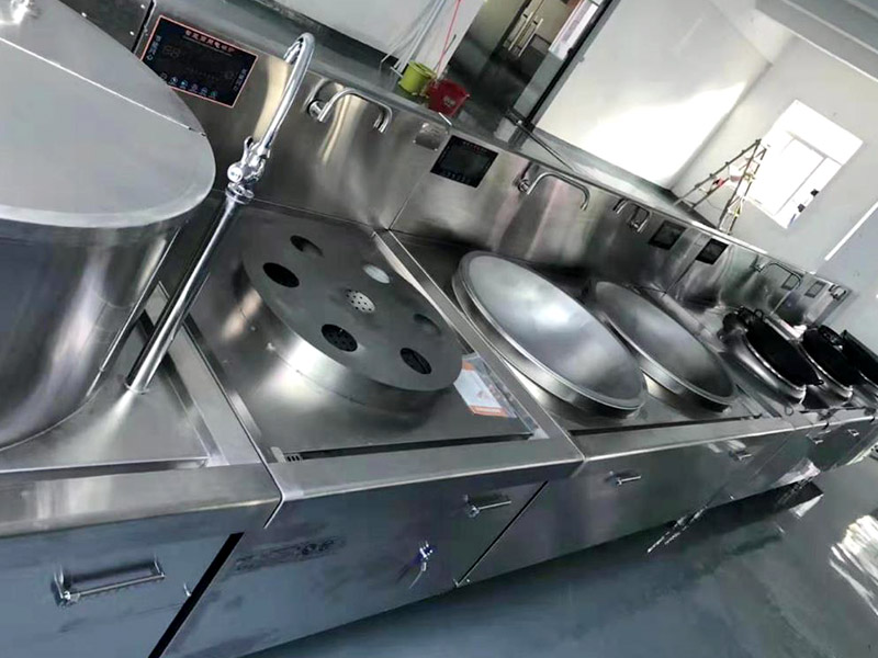 生產(chǎn)不銹鋼廚具需要啥設備？